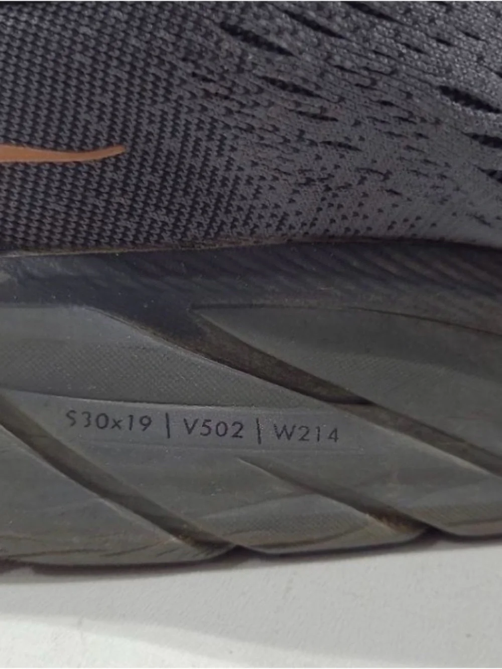 HOKA Clifton 8 Running Shoes | Women’s Size 8B | Anthracite/Copper